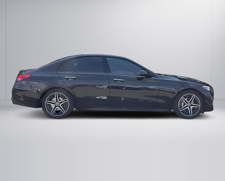 Mercedes-Benz C 200 4MATIC AMG Line (2)