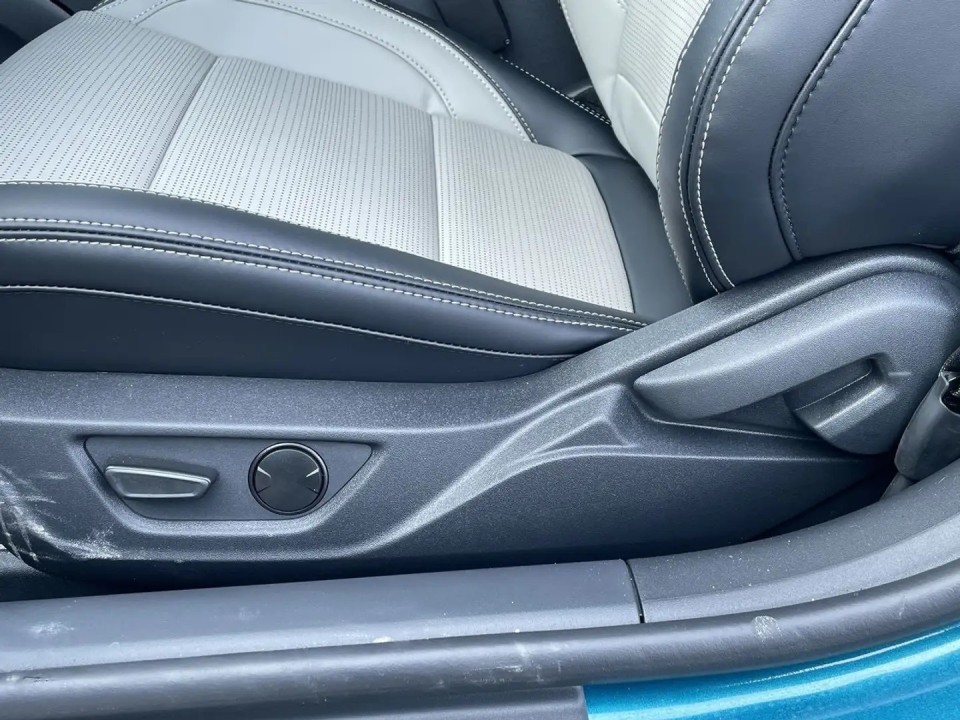 Ford Mustang - foto 22
