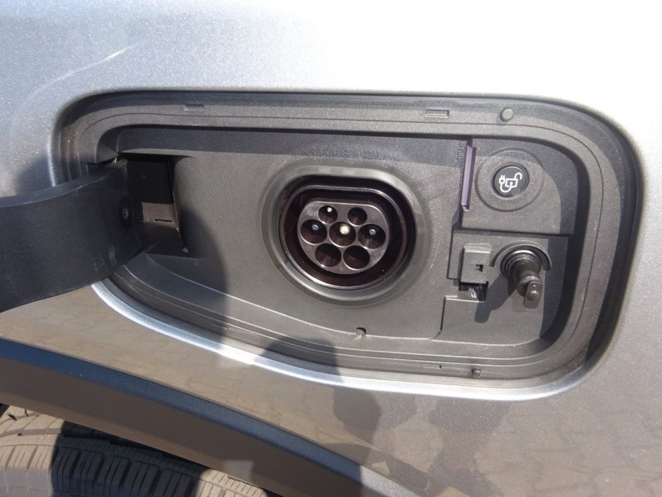 Ford Ranger XLT Double Cab PHEV e-4WD - foto 31