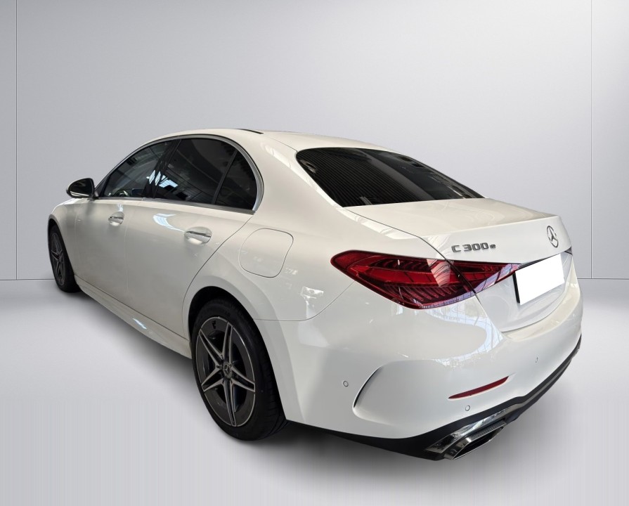 Mercedes-Benz C 300e 4MATIC AMG Line Premium - foto 6