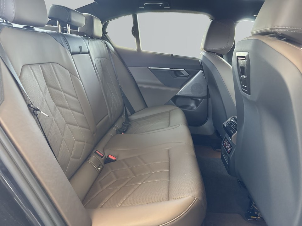 BMW Seria 5 540d xDrive M-Sport - foto 11