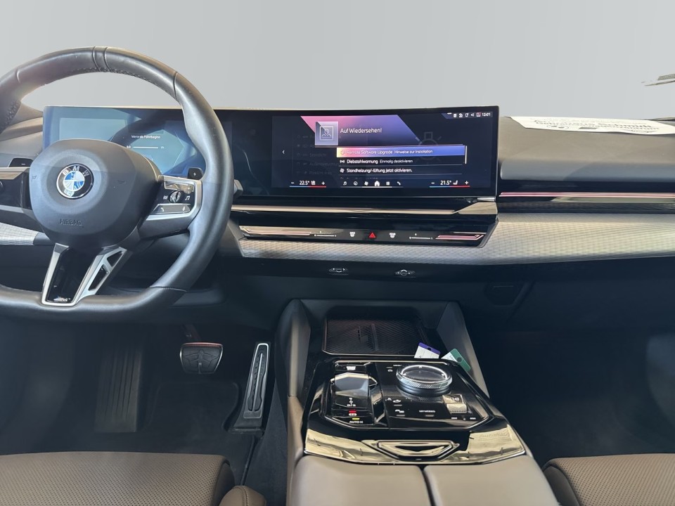 BMW Seria 5 540d xDrive M-Sport - foto 8