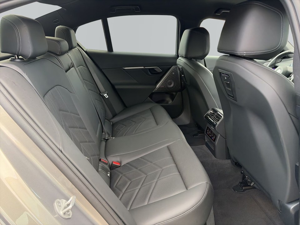 BMW Seria 5 Limousine 540d xDrive M-Sport - foto 10