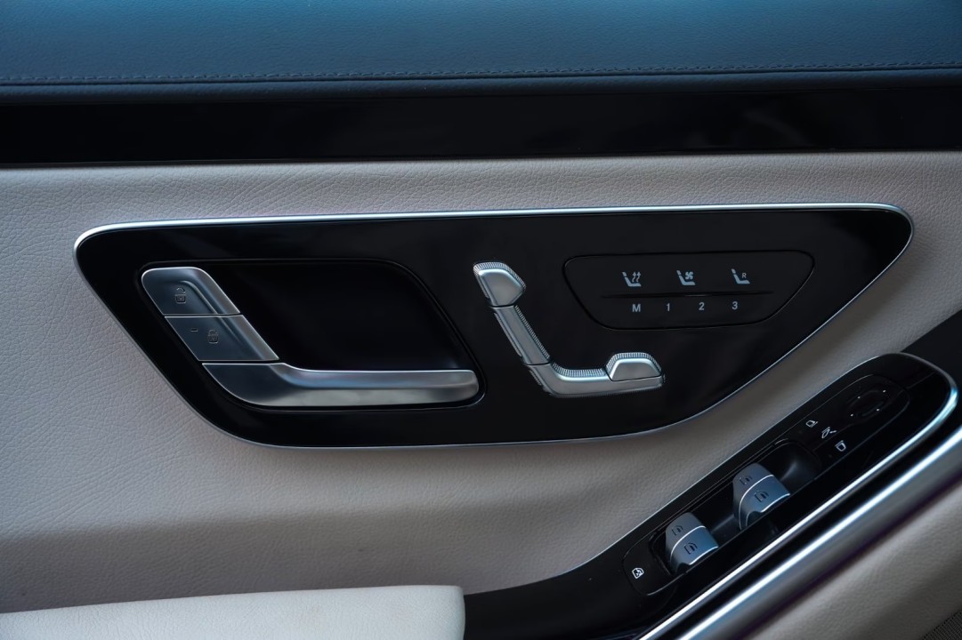 Mercedes-Benz S 500 4MATIC AMG Line - foto 16