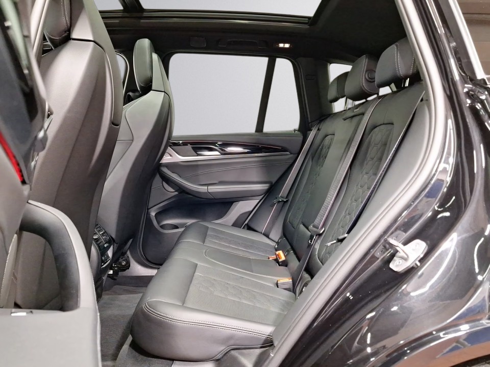 BMW X3 M Competition - foto 13
