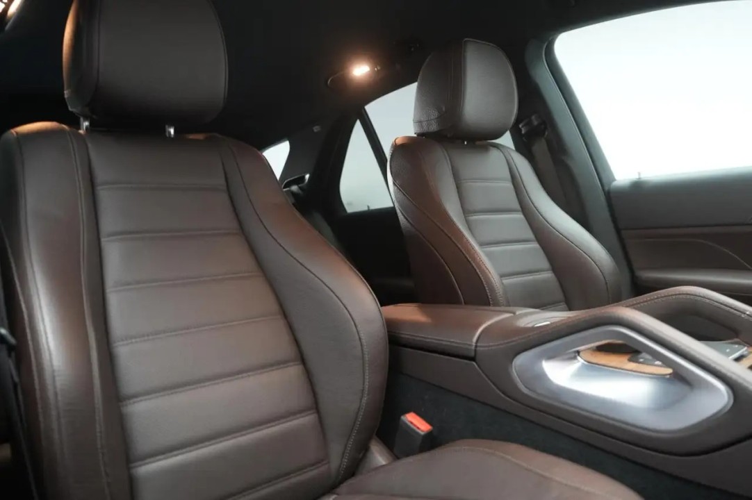 Mercedes-Benz GLE 350de 4MATIC - foto 24