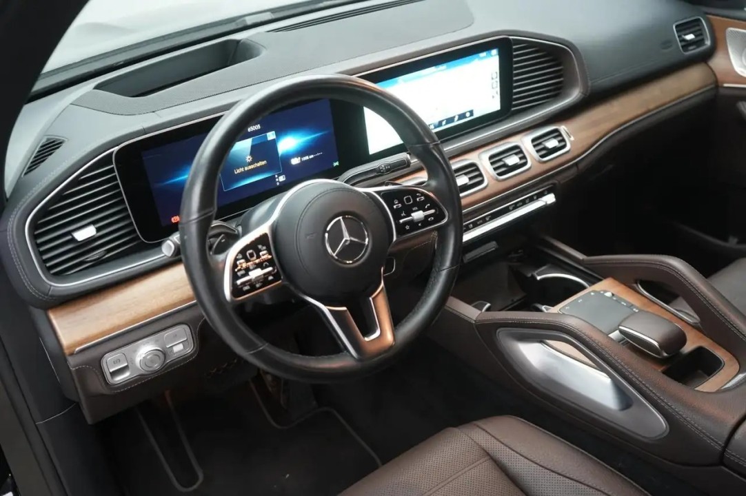 Mercedes-Benz GLE 350de 4MATIC - foto 9
