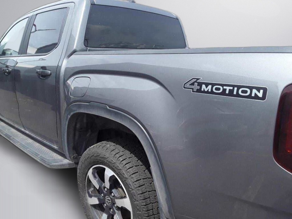 Volkswagen Amarok Life 2.0TDI DSG (5)