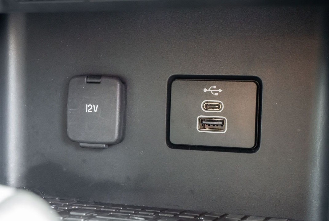 Volkswagen Amarok Life 2.0TDI - foto 15