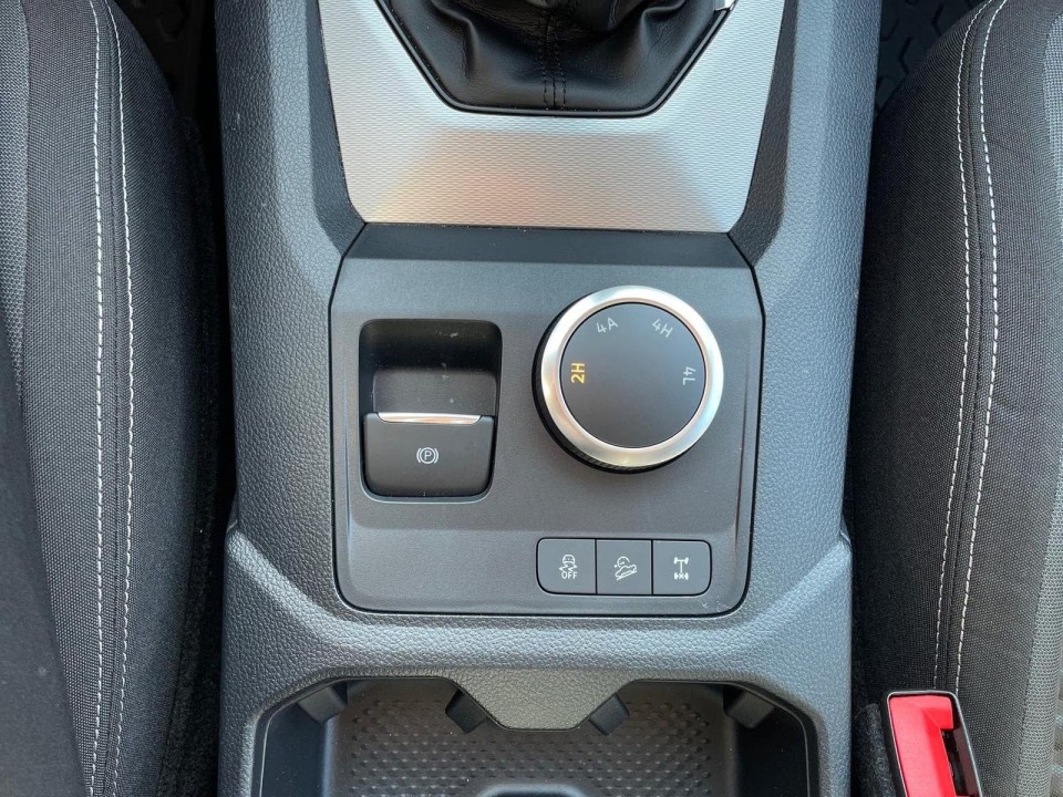 Volkswagen Amarok Life 2.0TDI - foto 17