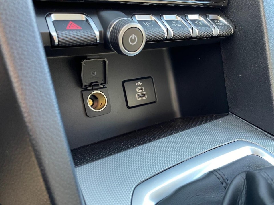 Volkswagen Amarok Life 2.0TDI - foto 19
