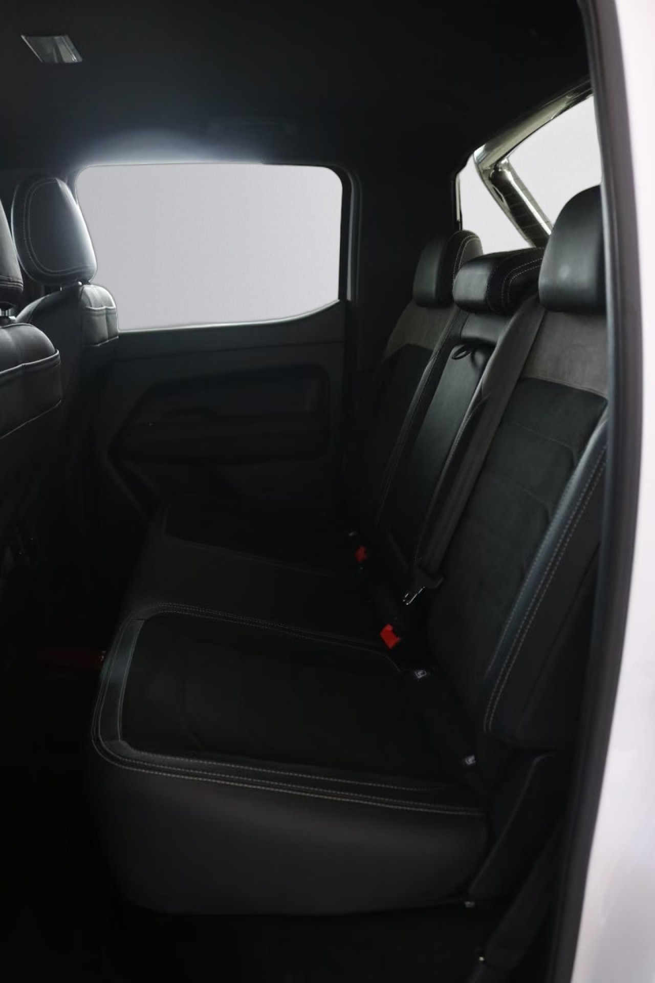 Volkswagen Amarok Style 3.0TDI DSG - foto 11