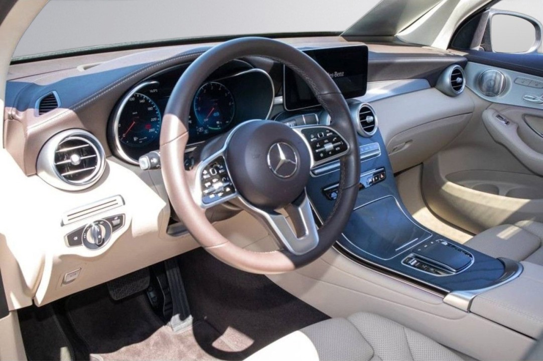 Mercedes-Benz GLC Coupé 300de 4MATIC (5)