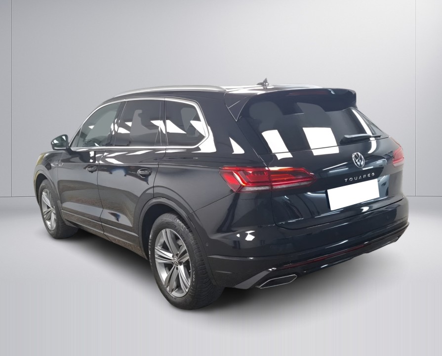 Volkswagen Touareg V6 TDI (3)