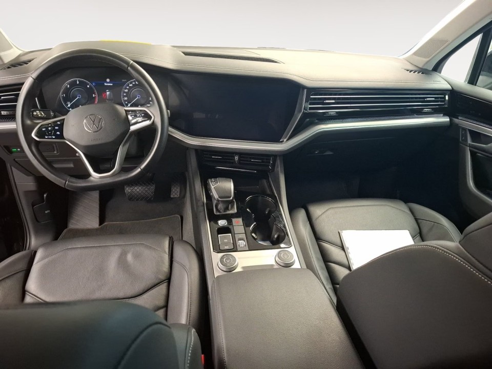 Volkswagen Touareg V6 TDI (5)