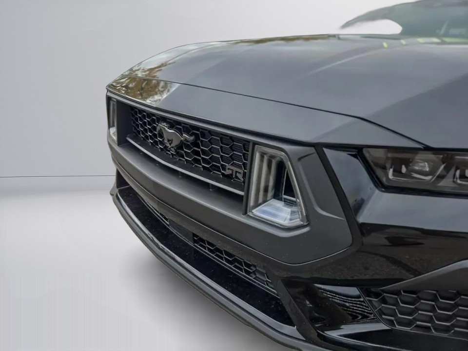 Ford Mustang - foto 22