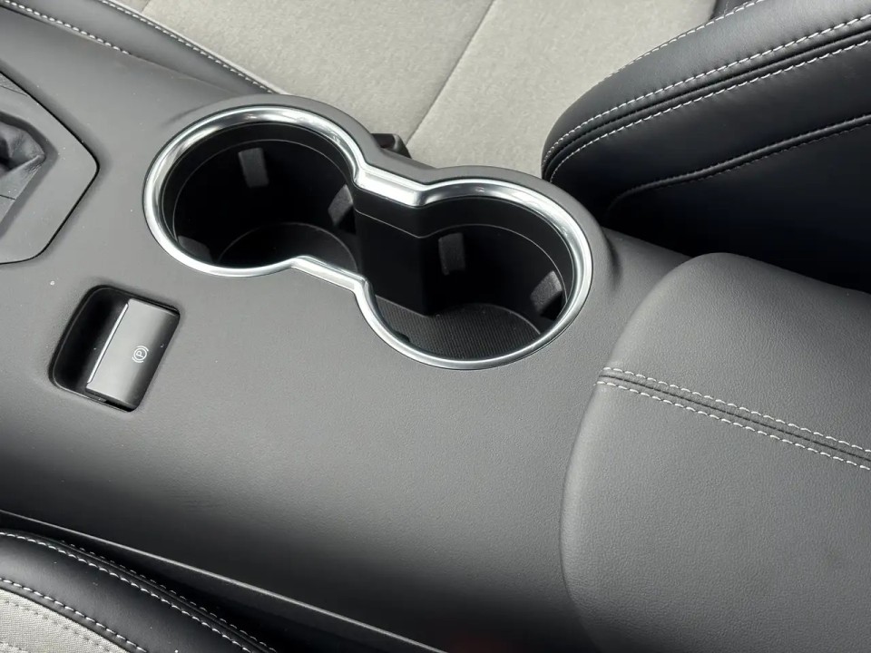 Ford Mustang - foto 16