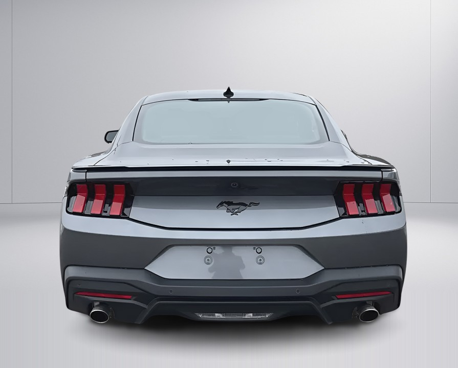 Ford Mustang - foto 8