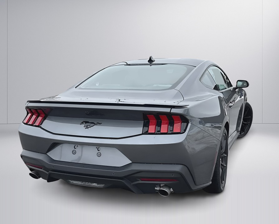 Ford Mustang - foto 7