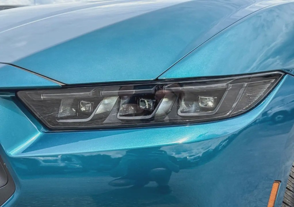Ford Mustang - foto 22
