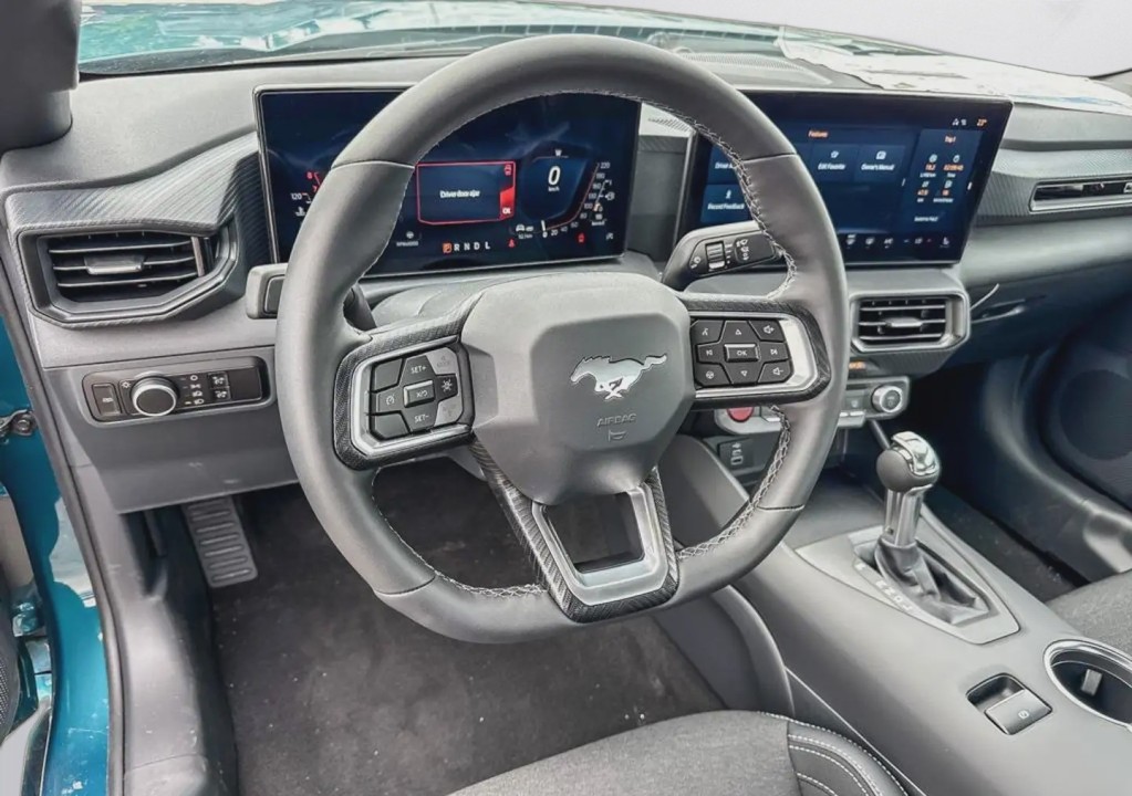 FORD Mustang 2026 — imagine 18