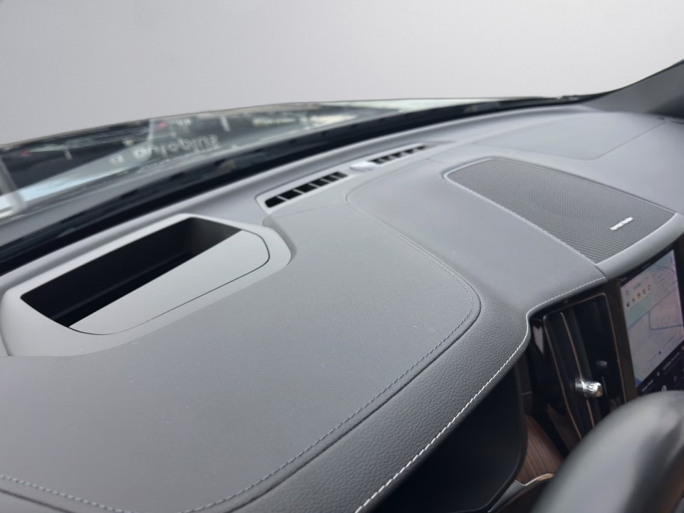 Volvo XC 60 T8 Recharge AWD Ultimate Bright - foto 35