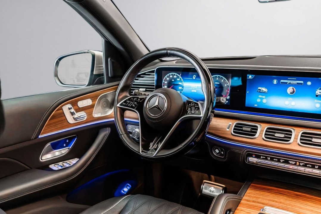 Mercedes-Benz GLS Maybach 600 - foto 16