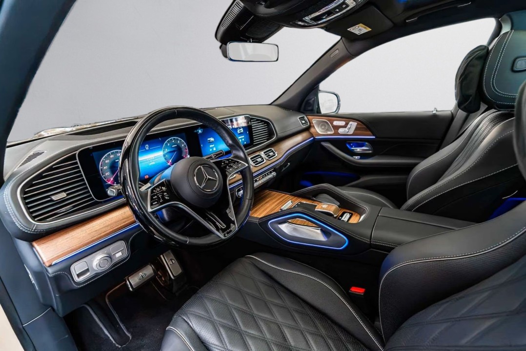 Mercedes-Benz GLS Maybach 600 - foto 9