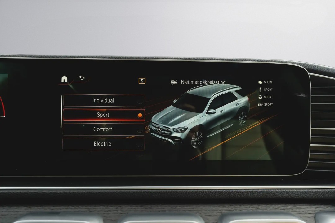 Mercedes-Benz GLE 350de 4MATIC AMG Line - foto 23