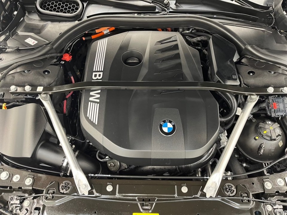 BMW Seria 7 750e xDrive M-Sport - foto 10