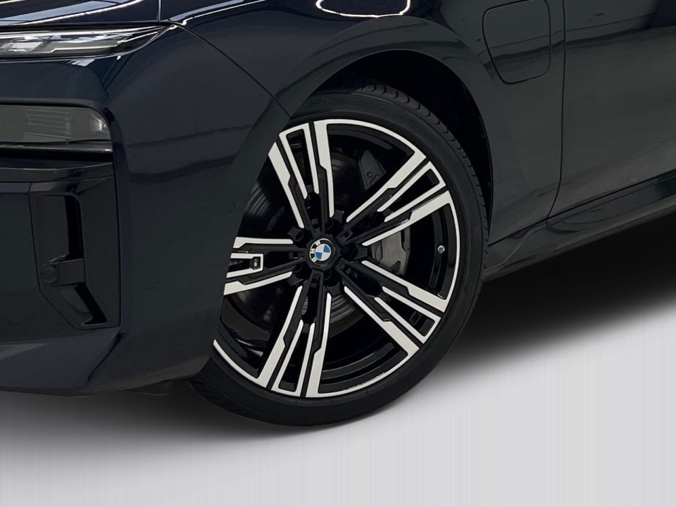 BMW Seria 7 750e xDrive M-Sport - foto 12