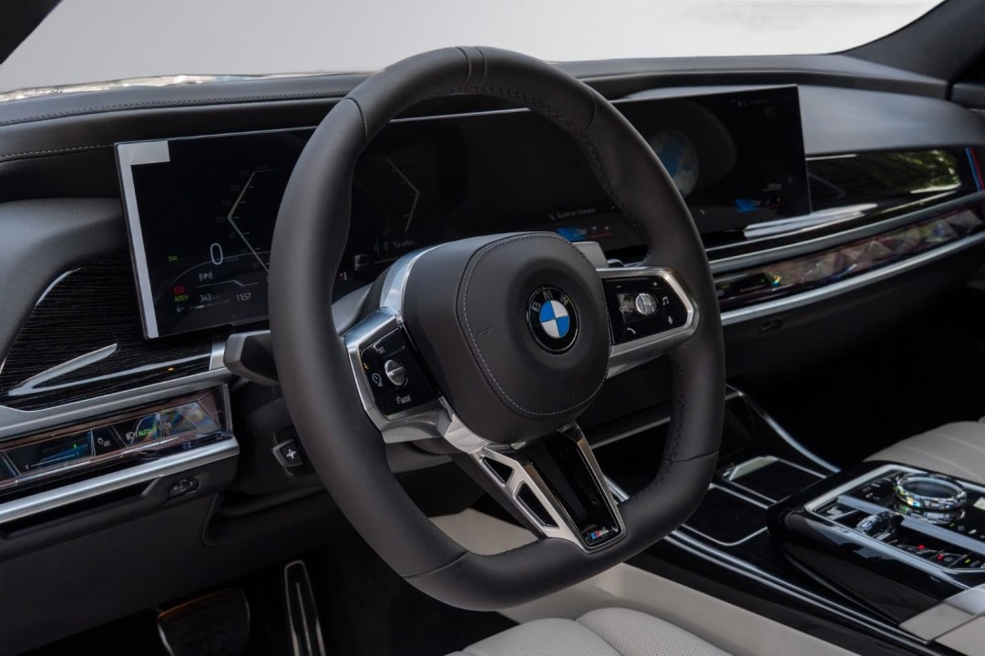 BMW Seria 7 740d xDrive M-Sport - foto 15
