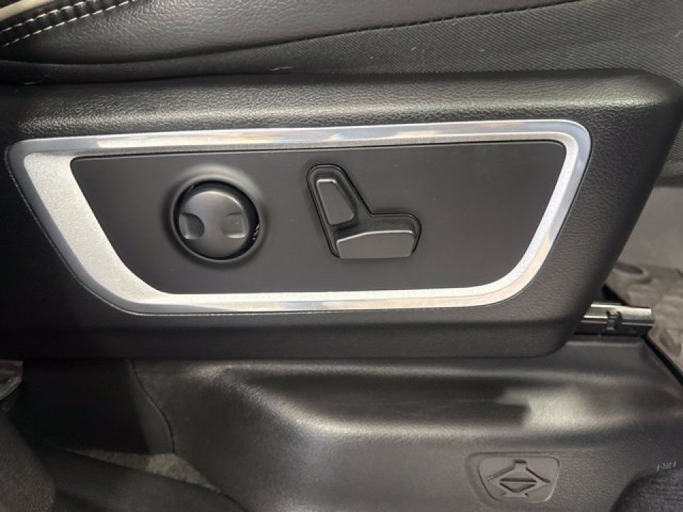 Dodge RAM 1500 Laramie - foto 36