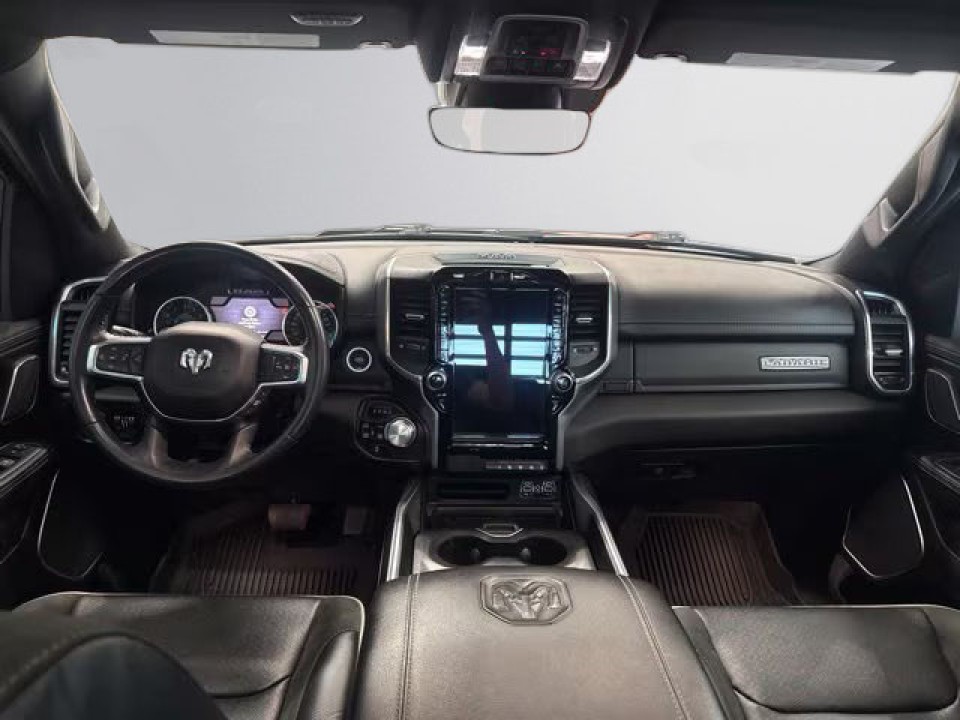 Dodge RAM 1500 Laramie - foto 19