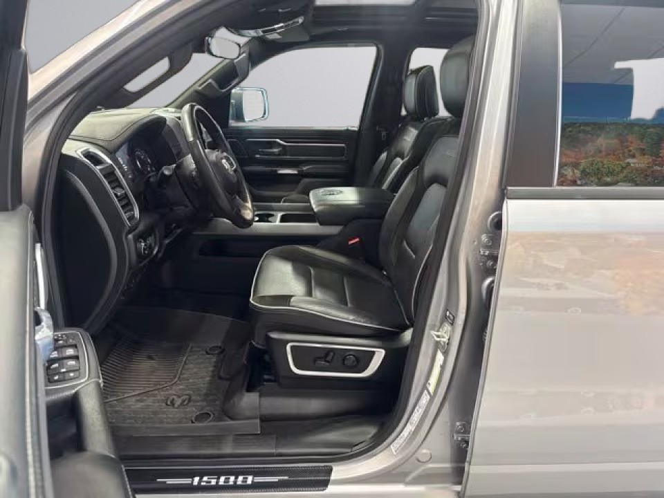 Dodge RAM 1500 Laramie - foto 13