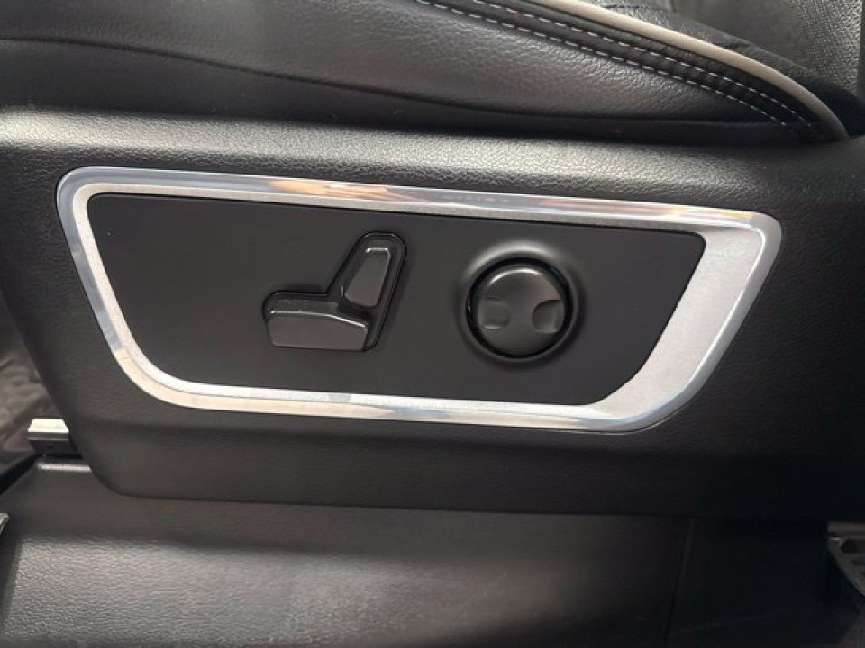 Dodge RAM 1500 Laramie - foto 37
