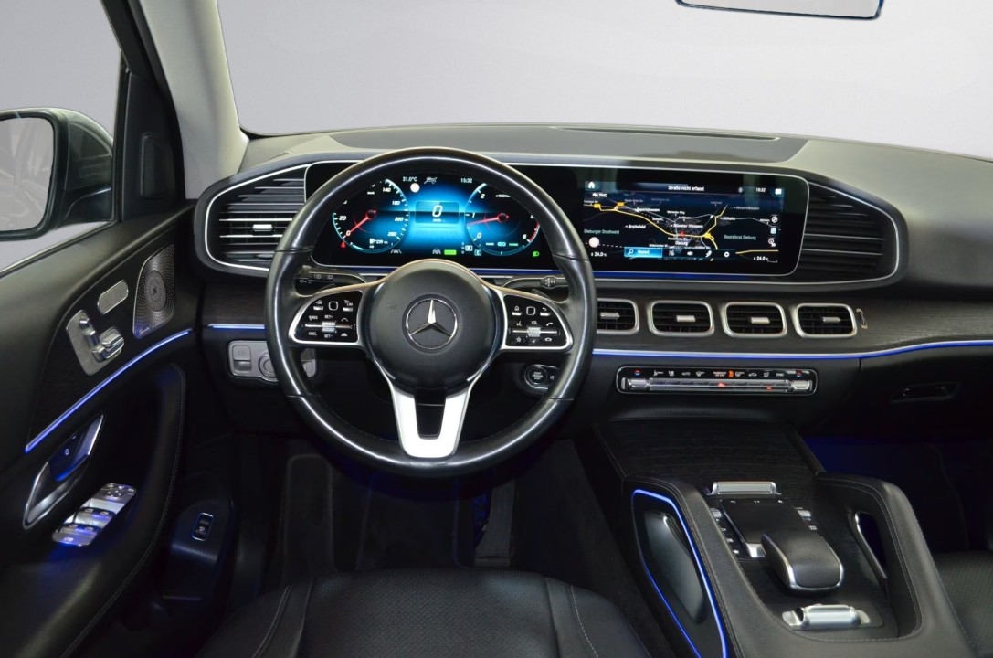 Mercedes-Benz GLE 300d 4MATIC AMG Line - foto 6