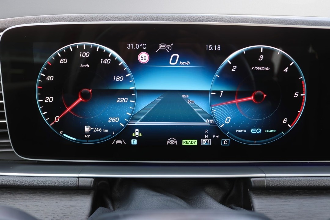 Mercedes-Benz GLE 300d 4MATIC AMG Line - foto 14