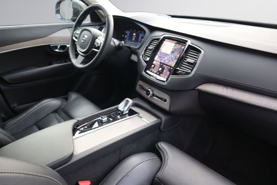 Volvo XC 90 B5 D AWD Ultimate Bright - foto 12