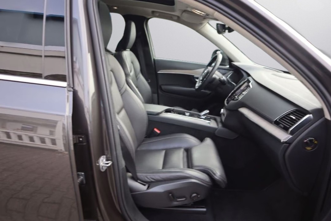 Volvo XC 90 B5 D AWD Ultimate Bright - foto 13