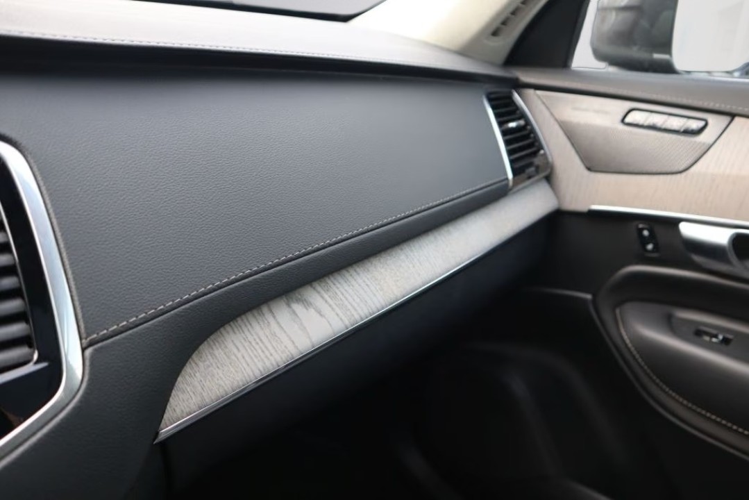 Volvo XC 90 B5 D AWD Ultimate Bright - foto 18