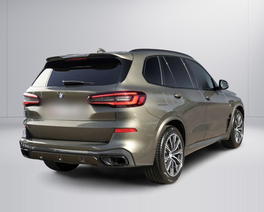 BMW X5 xDrive40d M-Sport (2)
