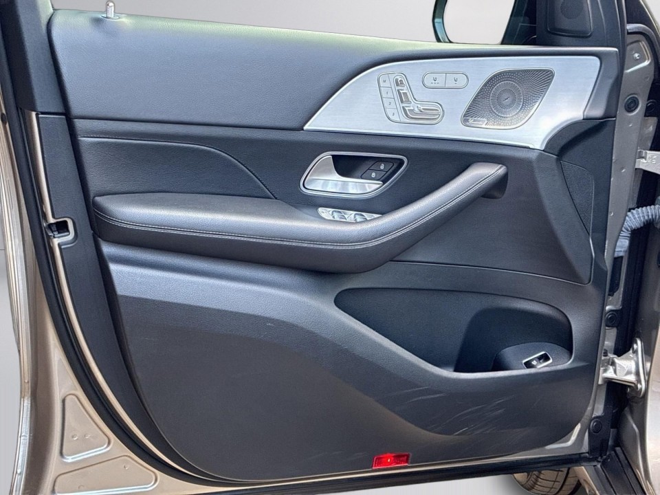 Mercedes-Benz GLE 400d 4MATIC AMG Line - foto 11