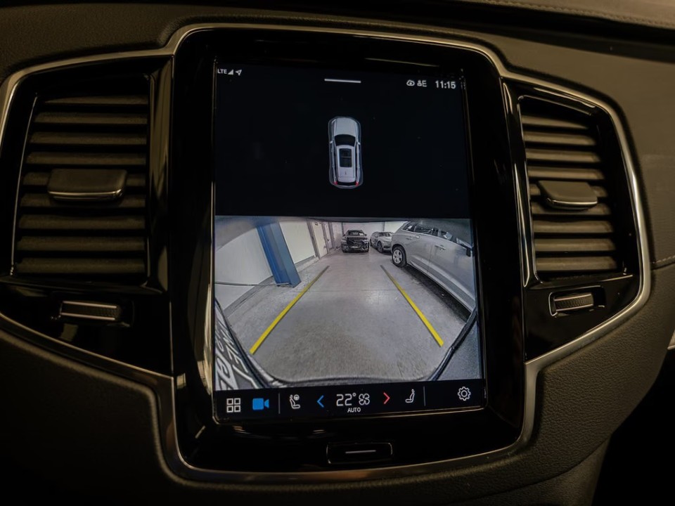 Volvo XC 90 B5 D AWD Ultimate Dark - foto 23