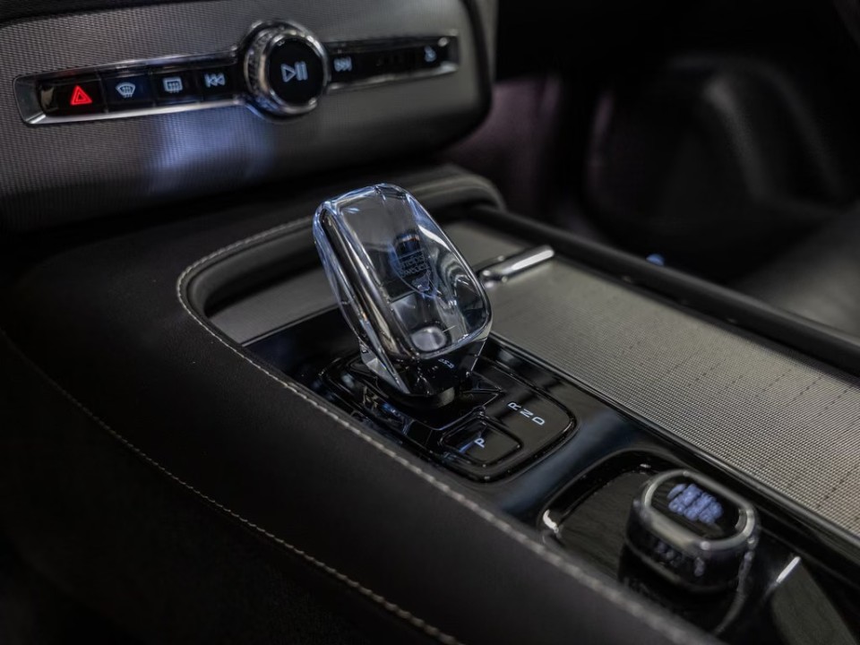 Volvo XC 90 B5 D AWD Ultimate Dark - foto 19