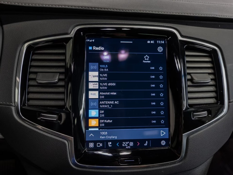 Volvo XC 90 B5 D AWD Ultimate Dark - foto 26