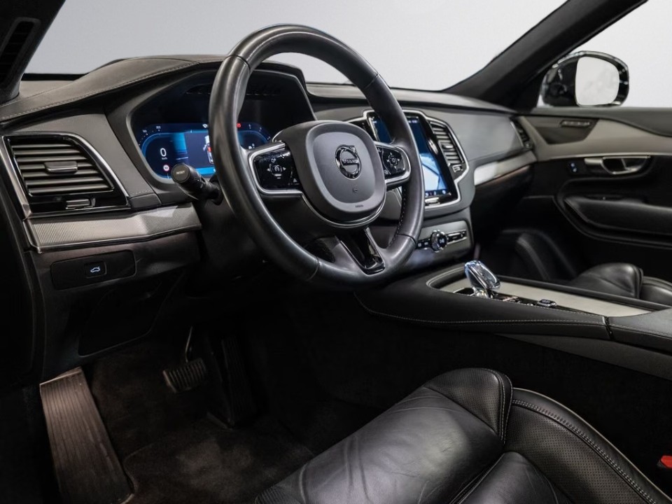 Volvo XC 90 B5 D AWD Ultimate Dark - foto 13