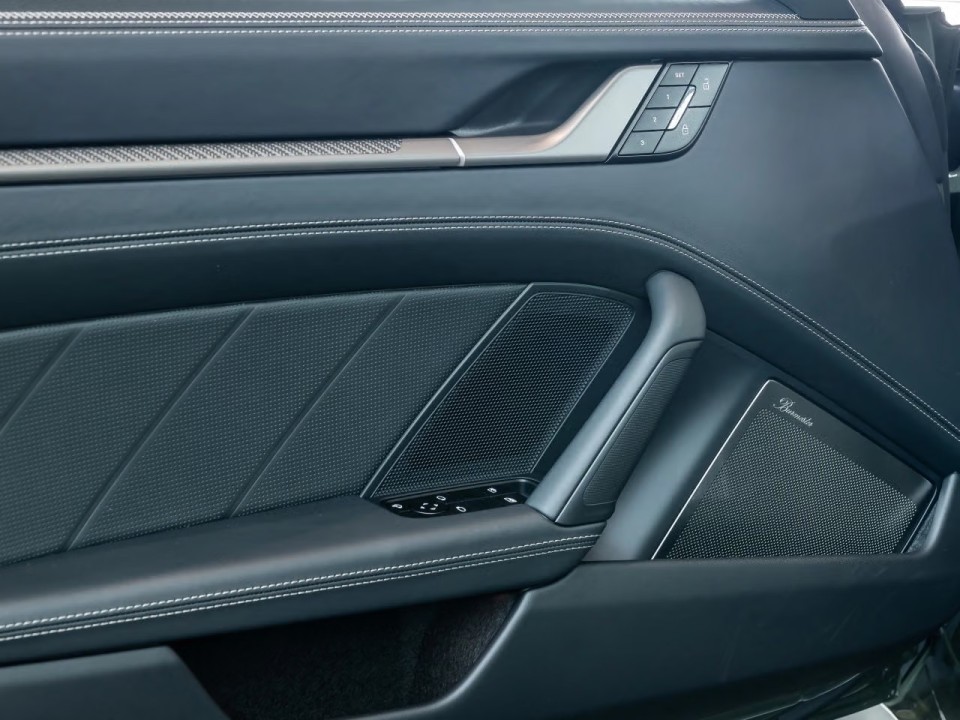 Porsche 911 Turbo S - foto 16