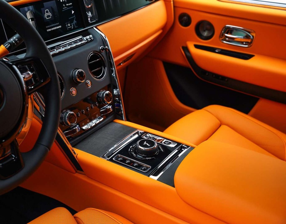 Rolls-Royce Cullinan - foto 14