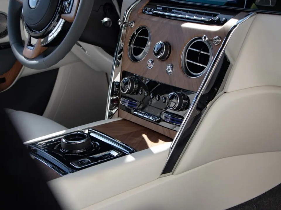 Rolls-Royce Cullinan - foto 22